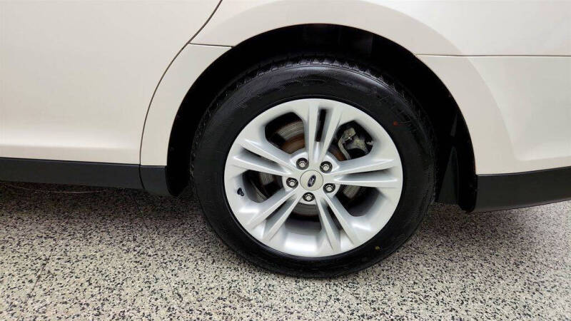 2018 Ford Taurus SEL