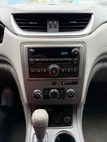 2015 Chevrolet Traverse LS