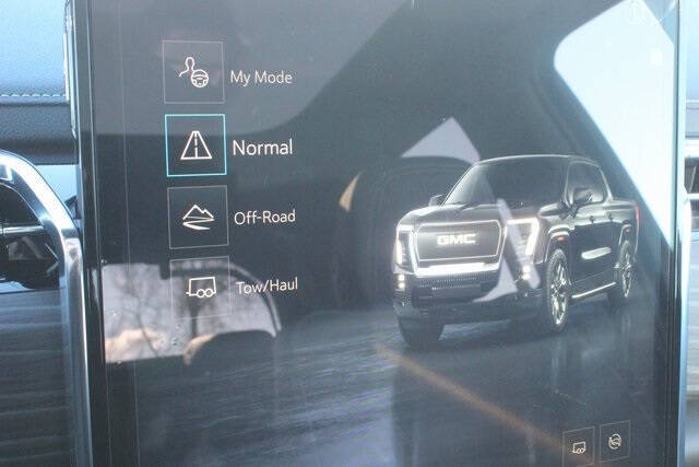 2025 GMC Sierra EV Denali