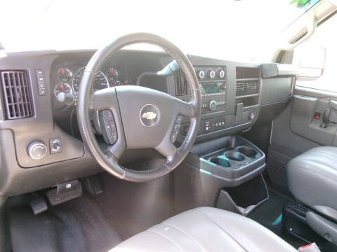 2023 Chevrolet Express 2500