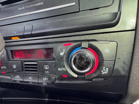 2012 Audi Q5 3.2 quattro Premium Plus