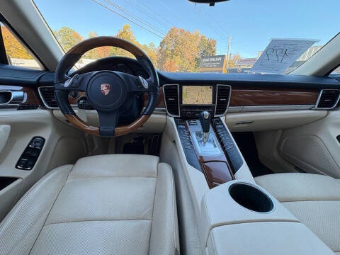 2011 Porsche Panamera 4