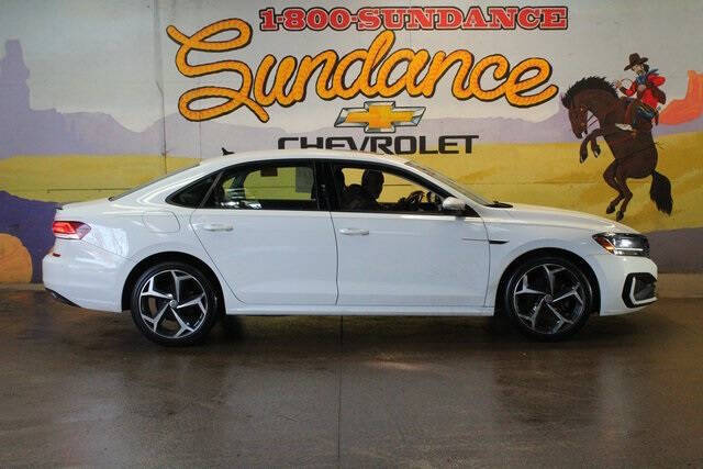 2020 Volkswagen Passat for sale at Sundance Chevrolet in Grand Ledge MI