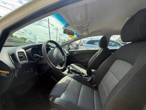 2016 Kia Forte5 LX