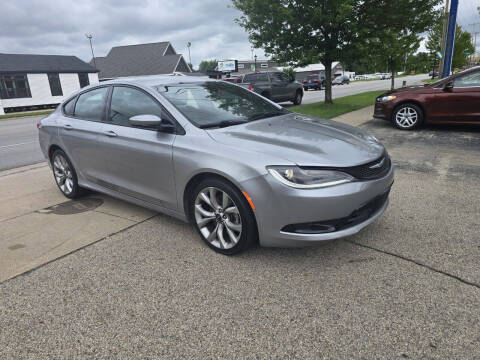 2015 Chrysler 200 S