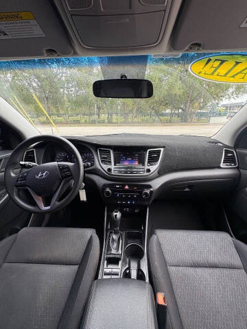 2016 Hyundai Tucson SE