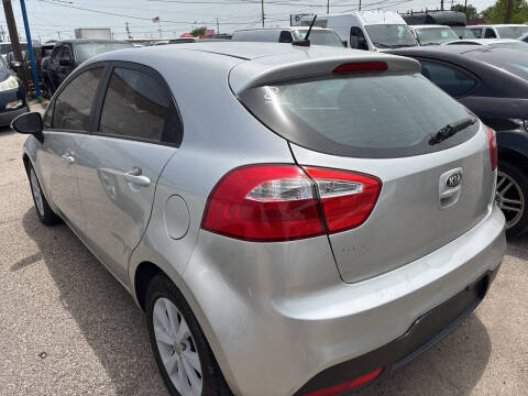 2013 Kia Rio 5-Door EX