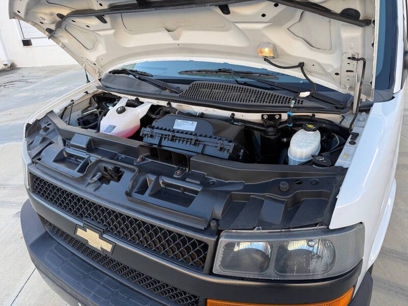 2019 Chevrolet Express 2500