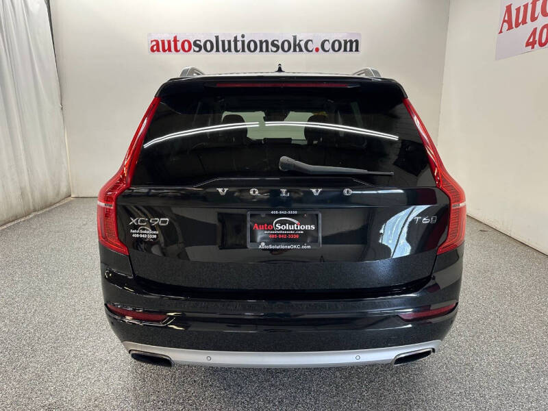 2016 Volvo XC90 T6 Momentum