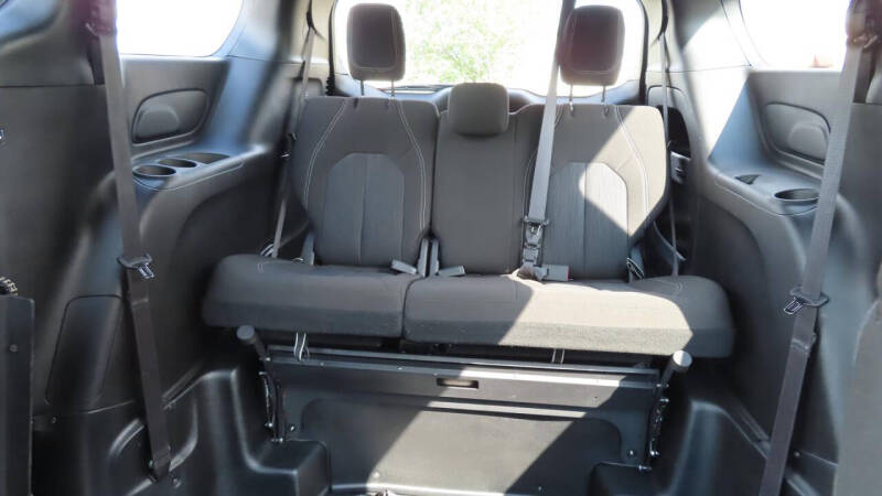 2024 Chrysler Pacifica Touring