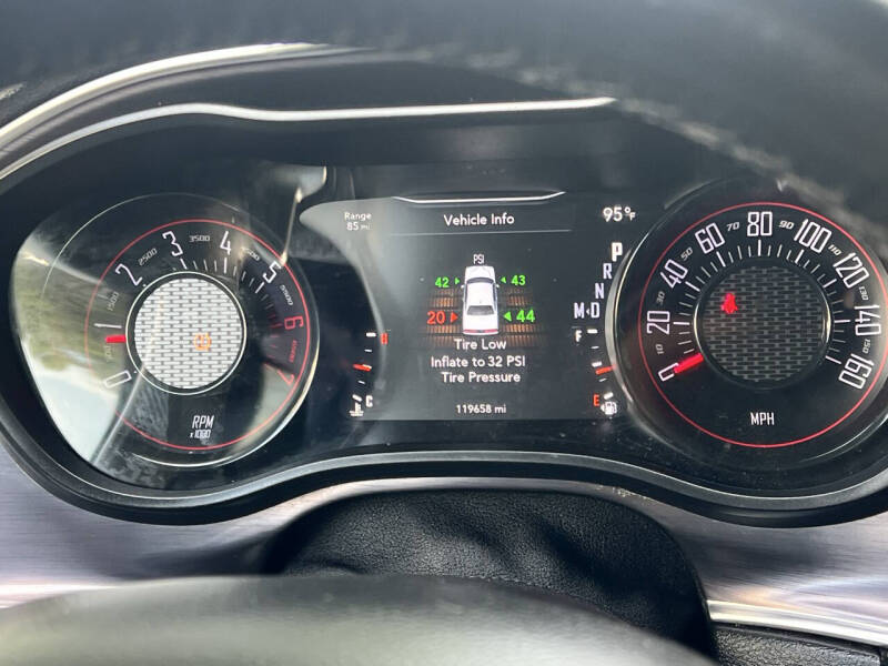 2017 Dodge Challenger R/T Plus Shaker