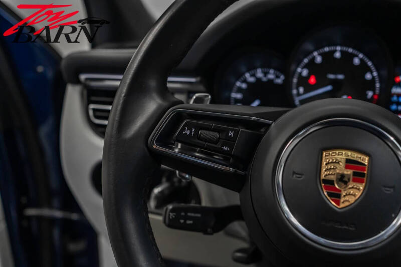 2022 Porsche Macan S