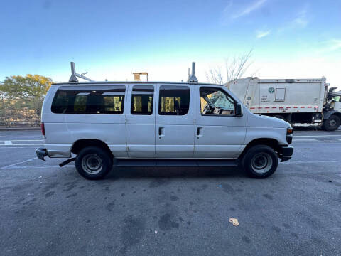 2014 Ford E-Series E-350 SD XL