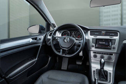 2015 Volkswagen Golf TSI S