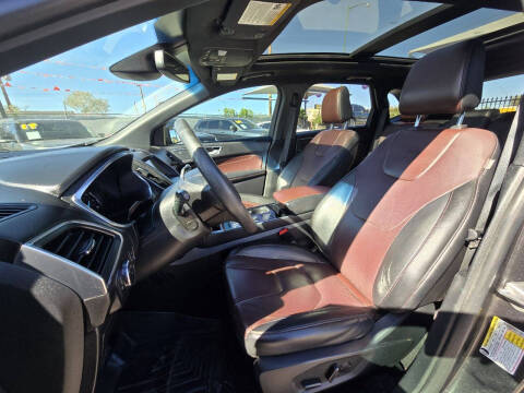 2020 Ford Edge Titanium