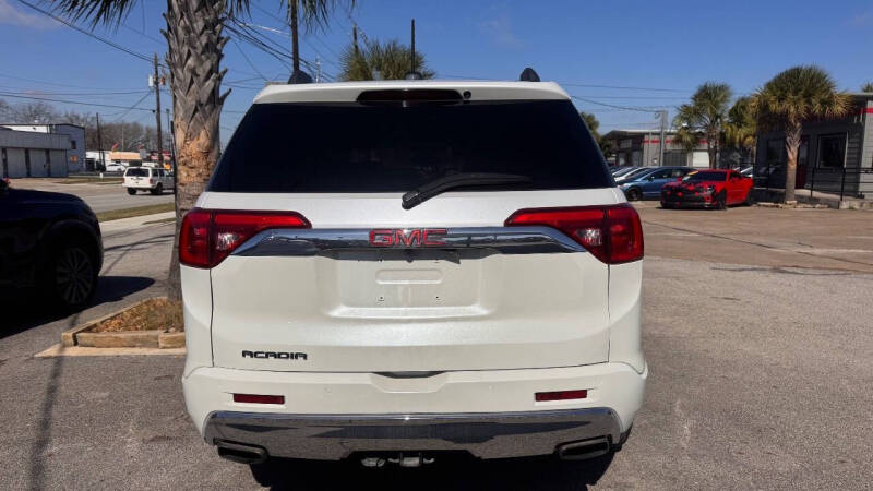 2018 GMC Acadia Denali