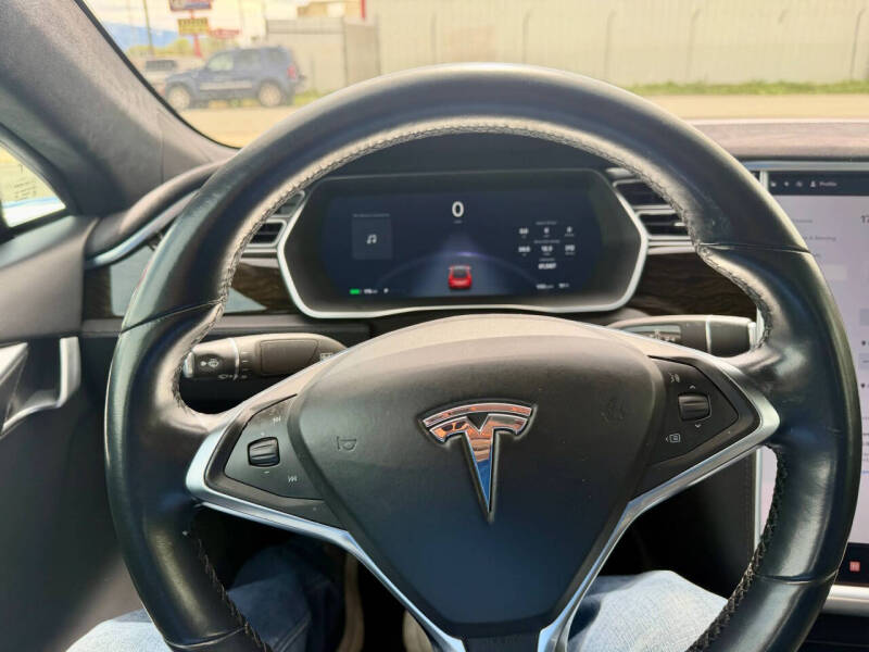 2016 Tesla Model S