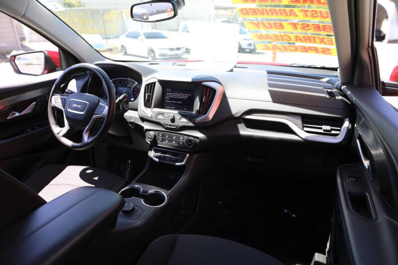 2024 GMC Terrain SLE