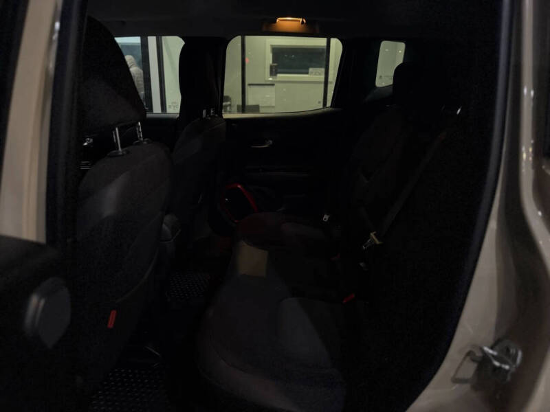 2016 Jeep Renegade Trailhawk