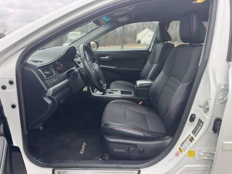 2016 Toyota Camry SE