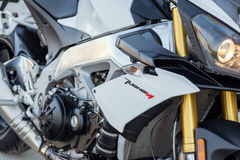 2015 Aprilia Tuono V4
