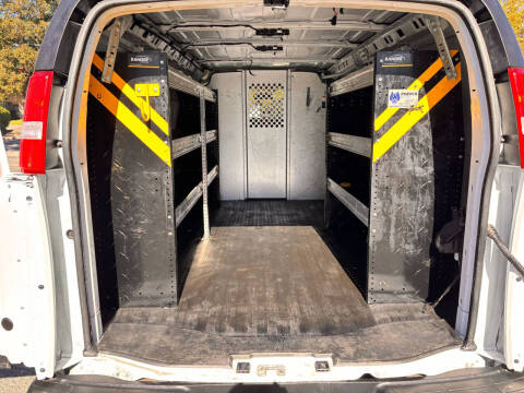 2023 Chevrolet Express 2500