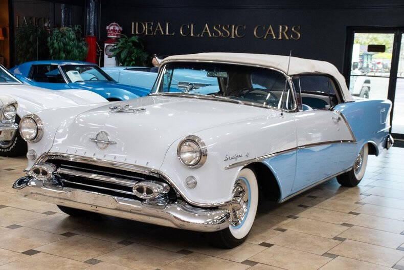 1954 Oldsmobile Starfire