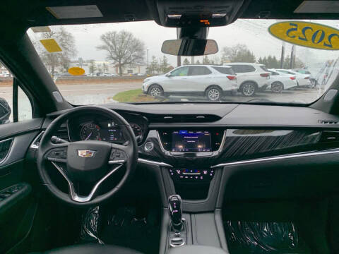 2025 Cadillac XT6 Premium Luxury