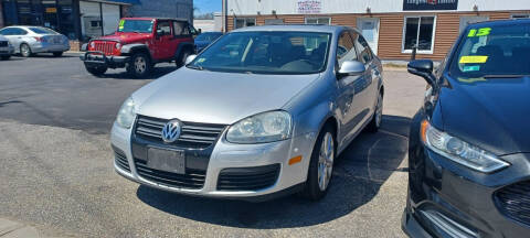 2010 Volkswagen Jetta for sale at Reliable Motors in Seekonk MA