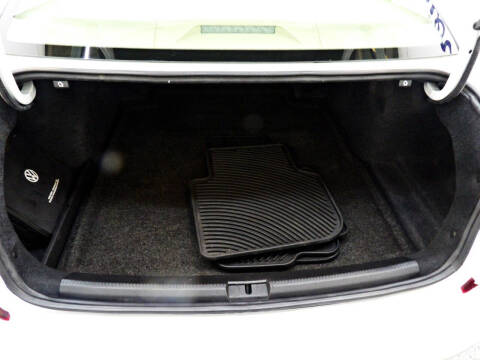 2018 Volkswagen Passat 2.0T SE