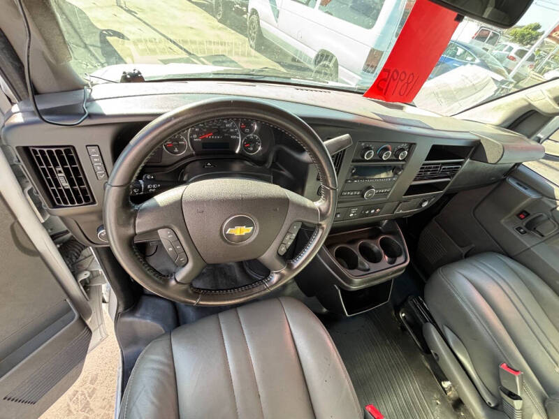 2021 Chevrolet Express 2500