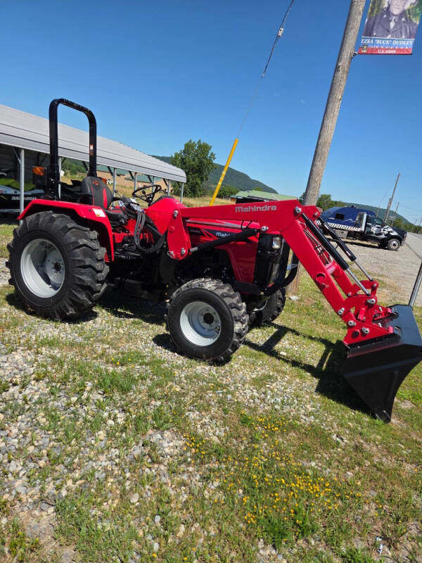 2025 Mahindra 4540 with Loader