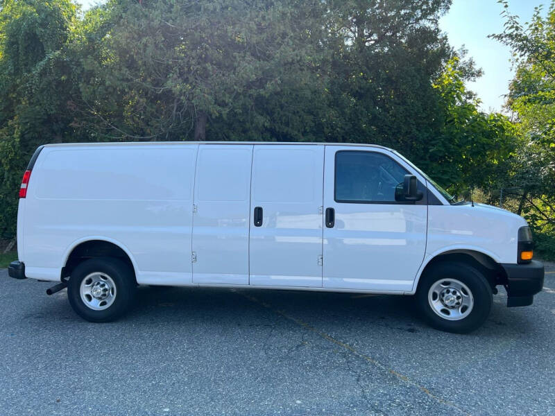 2019 Chevrolet Express 2500