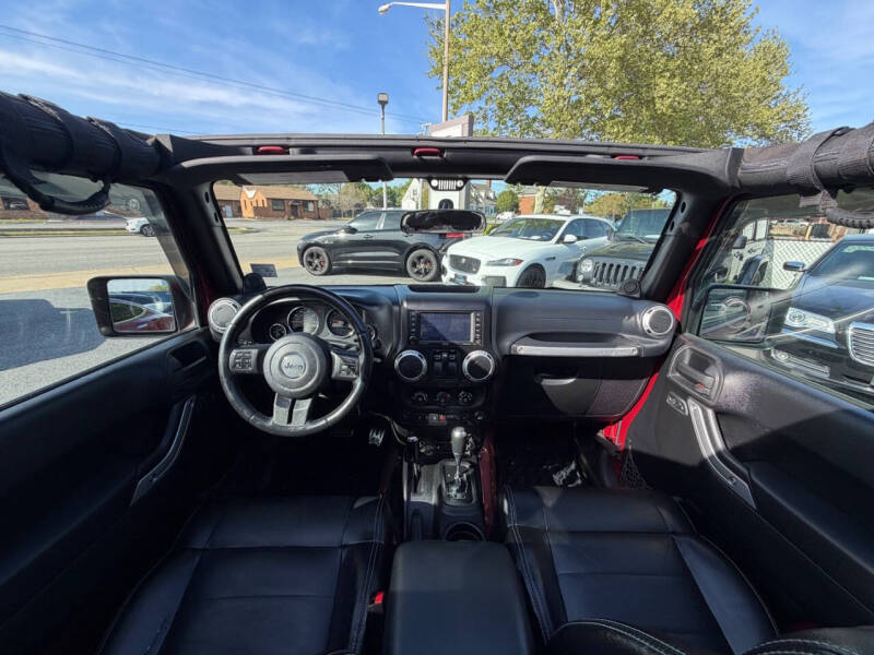 2012 Jeep Wrangler Sahara