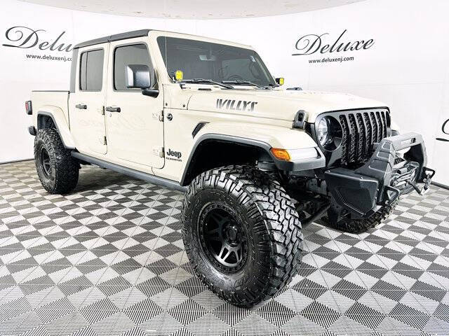 2022 Jeep Gladiator for sale at DeluxeNJ.com in Linden NJ