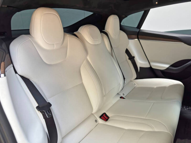 2022 Tesla Model S
