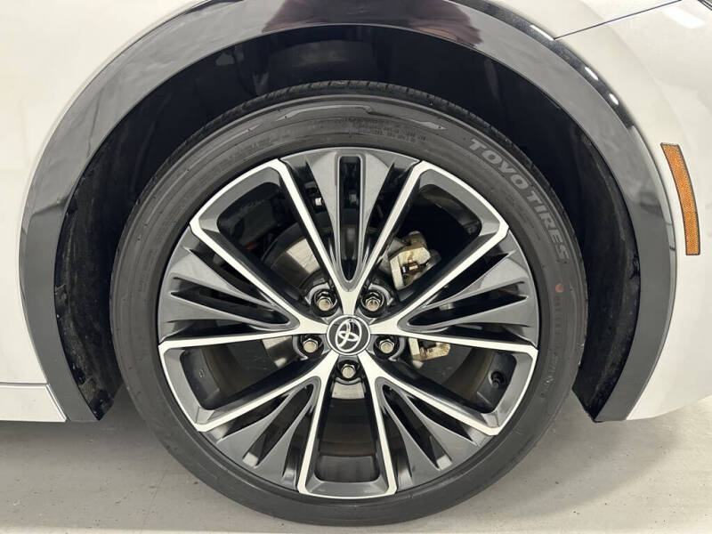 2025 Toyota Prius XLE