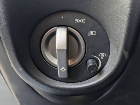 2005 Aston Martin DB9 Volante