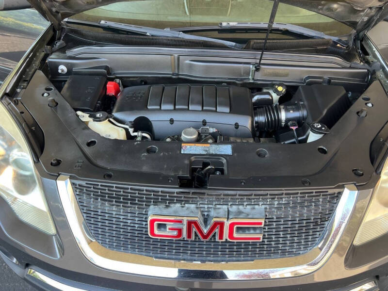 2011 GMC Acadia SLE