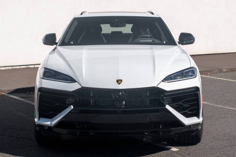 2025 Lamborghini Urus SE