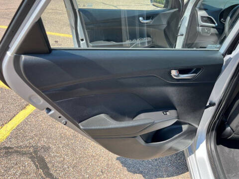 2020 Hyundai Accent SE