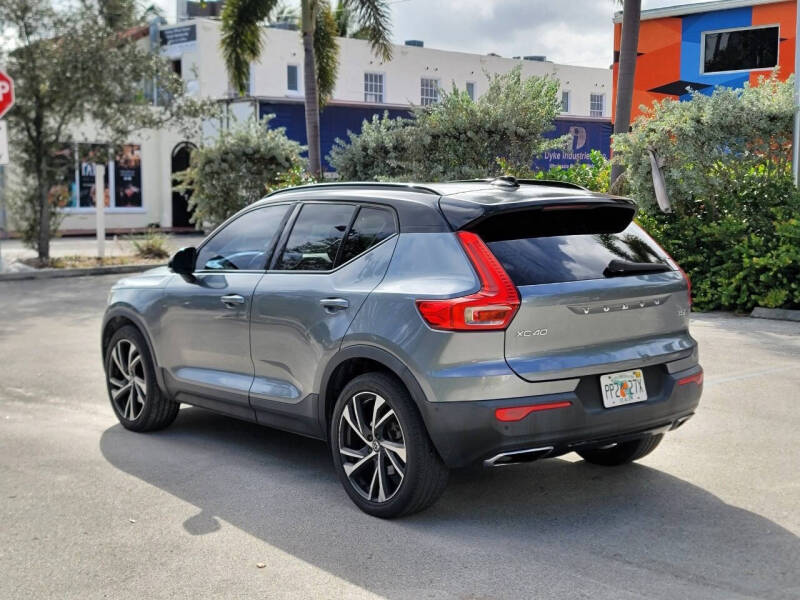 2019 Volvo XC40 T5 R-Design