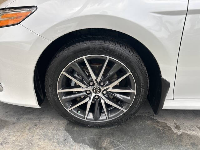 2023 Toyota Camry Hybrid XLE