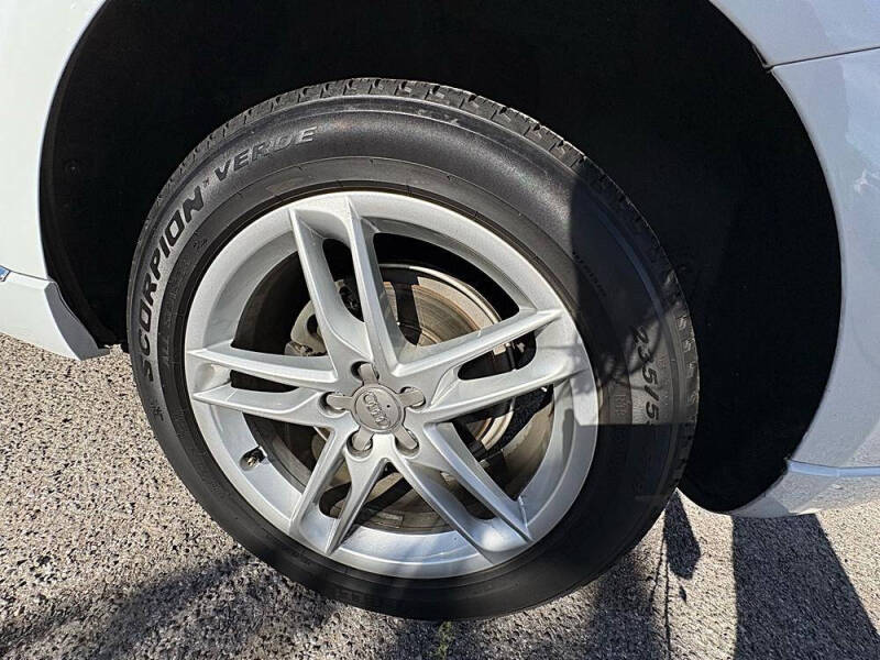 2013 Audi Q5 2.0T quattro Premium Plus