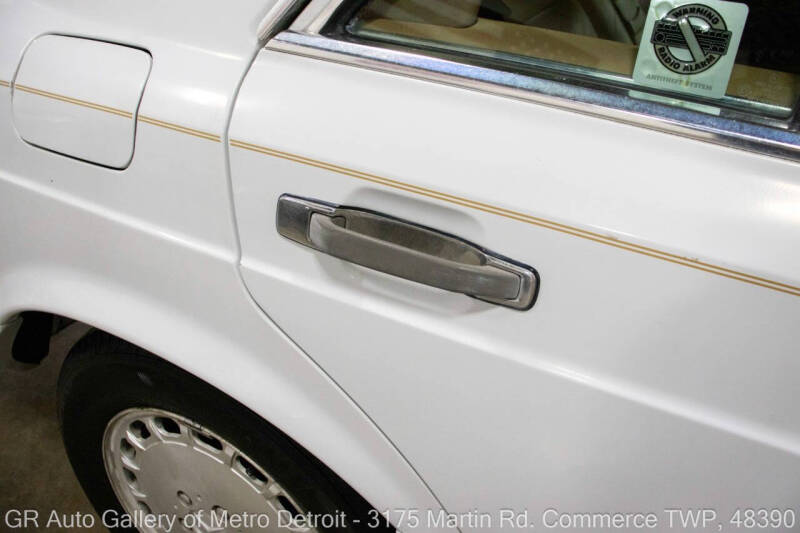 1991 Mercedes-Benz 560-Class 560 SEL