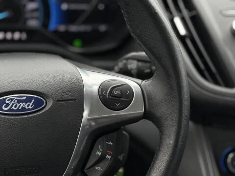 2017 Ford C-MAX Hybrid SE