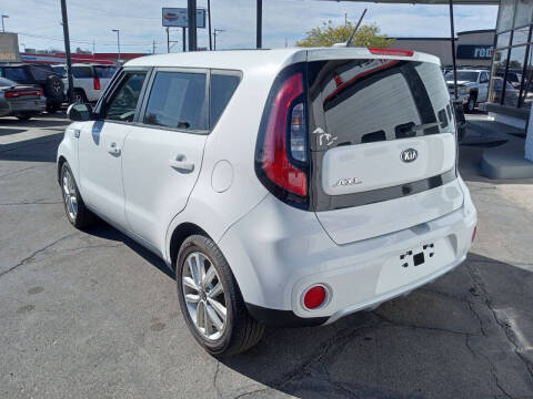 2018 Kia Soul +