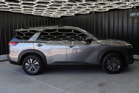 2022 Nissan Pathfinder SV