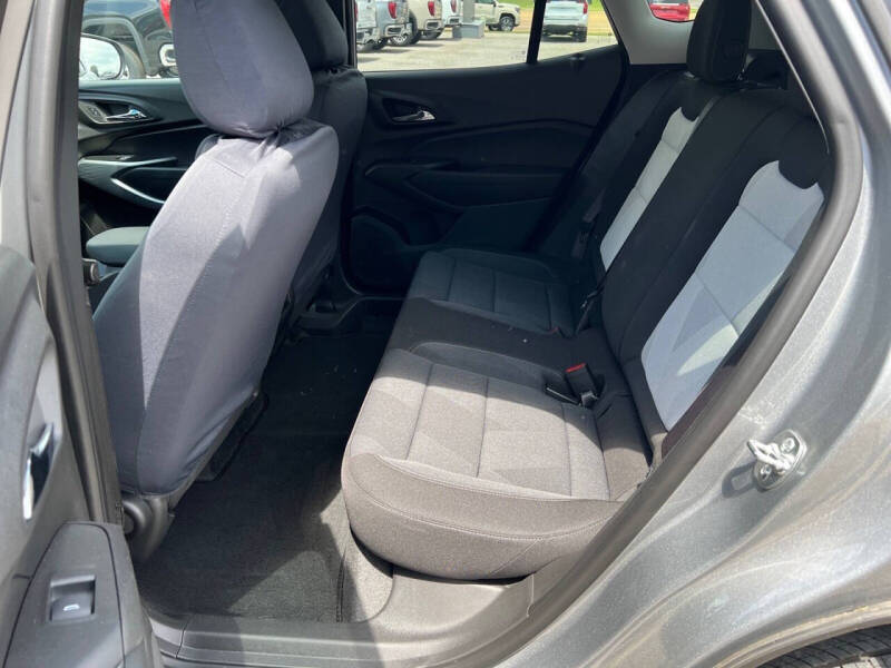 2025 Chevrolet Trax LS