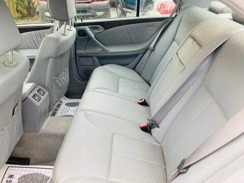 2001 Mercedes-Benz E-Class E 320